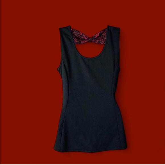 Maurices Textured Scroll Gothic Top M - Picture 10 of 14